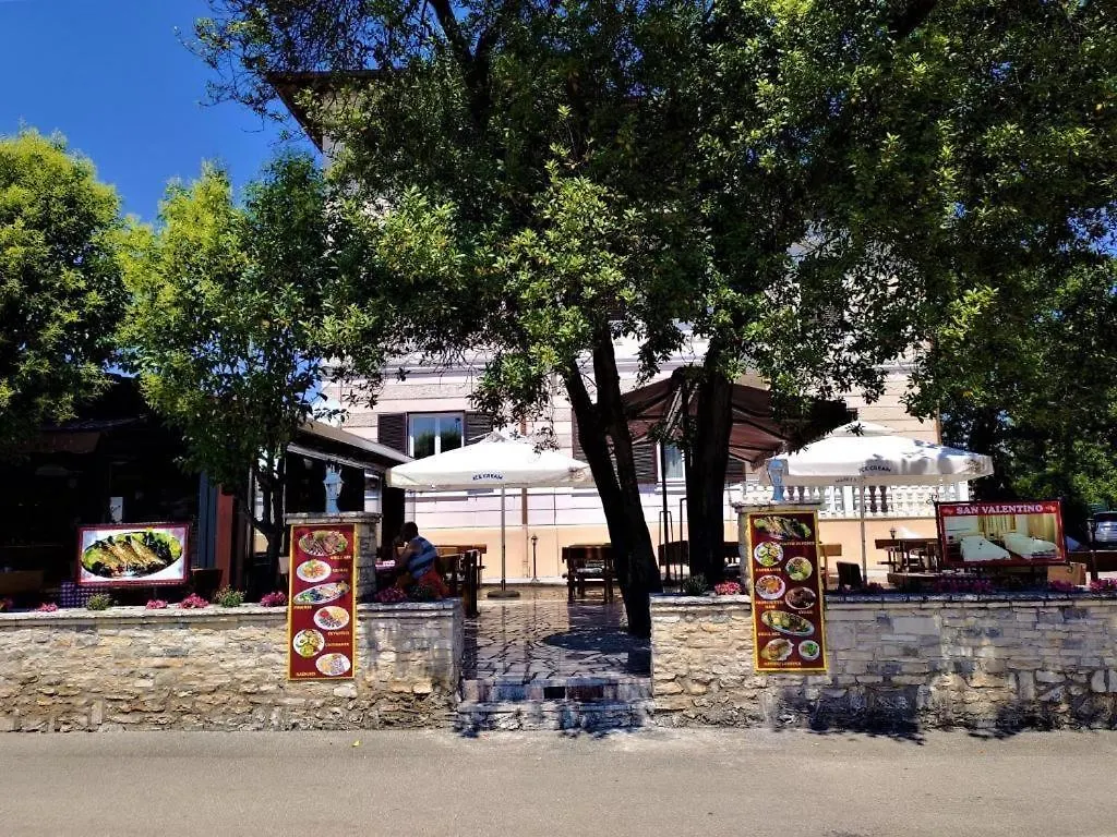 Hostel San Valentino Bašanija Hotel